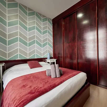 Avenida Gaudi Apartment