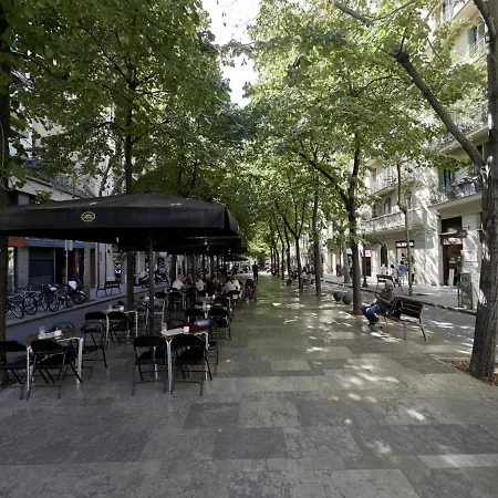 Avenida Gaudi Apartment