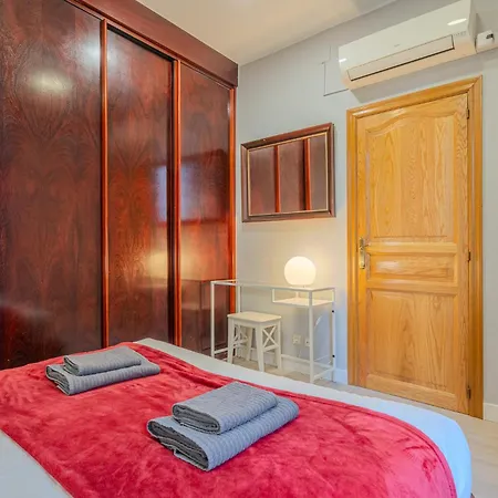 Avenida Gaudi Apartament